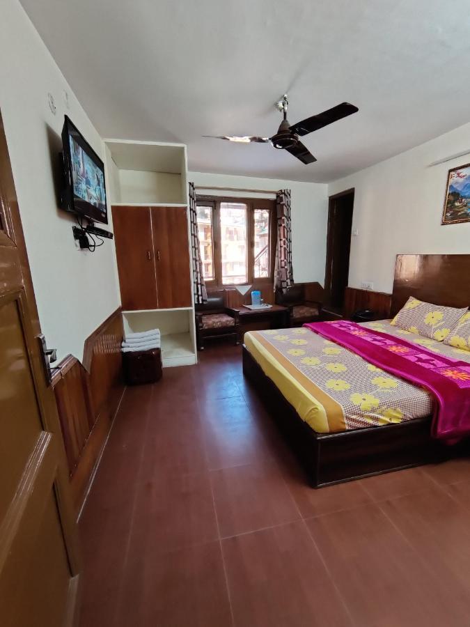 Hotel Alankar Manāli Zewnętrze zdjęcie